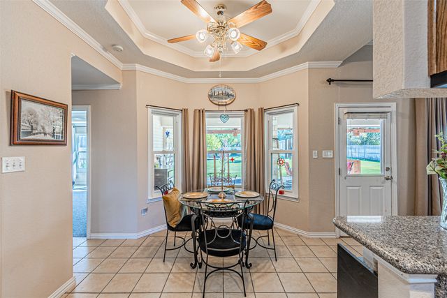 617 Parker Lane, Granbury, TX 76048