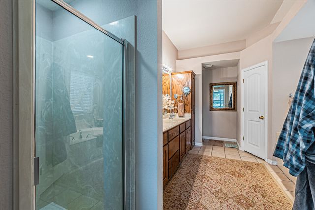 617 Parker Lane, Granbury, TX 76048