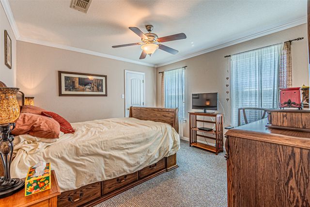 617 Parker Lane, Granbury, TX 76048