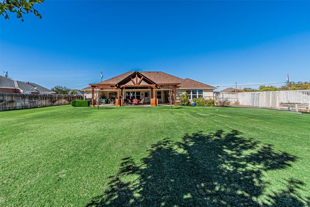 617 Parker Lane, Granbury, TX 76048