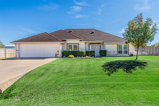 617 Parker Lane, Granbury, TX 76048