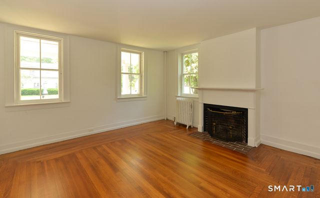 15 Hawkins Road, Southbury, CT 06488