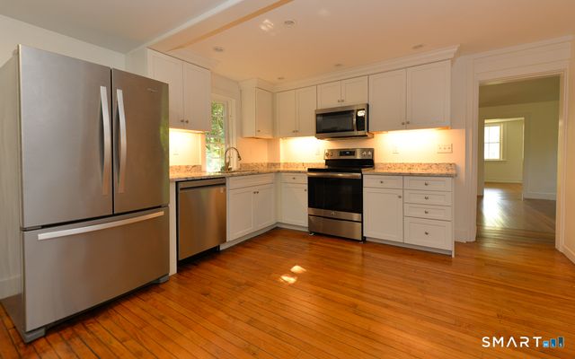 15 Hawkins Road, Southbury, CT 06488