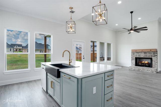 154 Laurel Valley Lane, Stonewall, LA 71078
