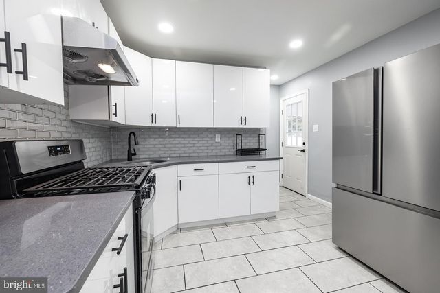 2 CARDINAL RD, Millville, NJ 08332