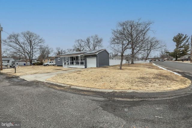 2 CARDINAL RD, Millville, NJ 08332