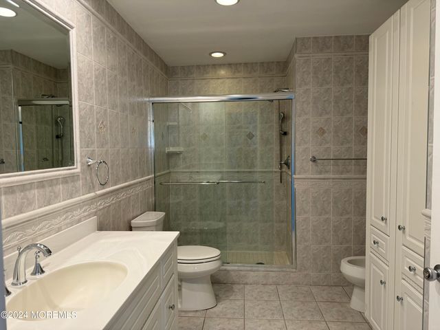 95 Lexington Court, Red Bank, NJ 07701