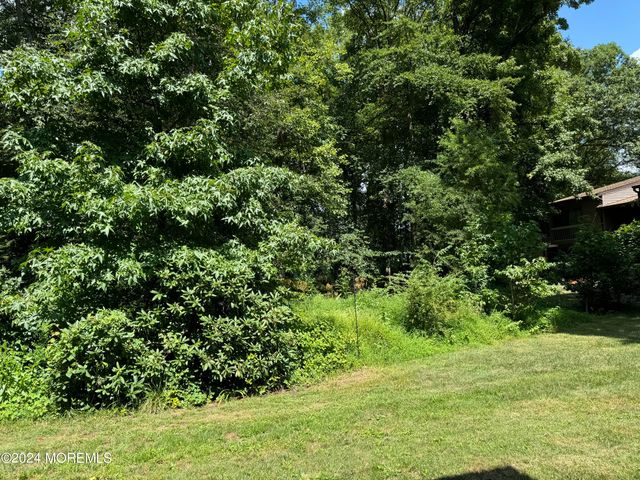 95 Lexington Court, Red Bank, NJ 07701