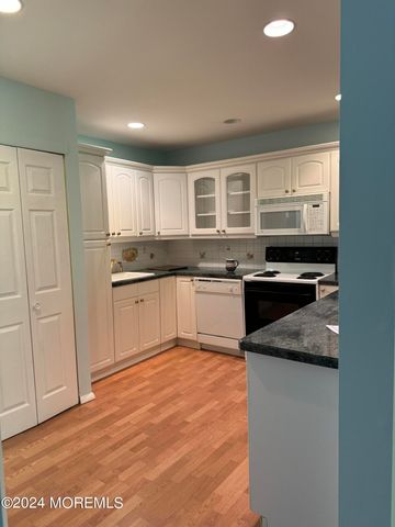 95 Lexington Court, Red Bank, NJ 07701