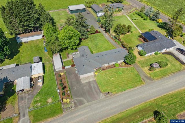 2920 Clover St NE, Albany, OR 97322