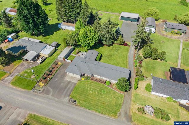2920 Clover St NE, Albany, OR 97322