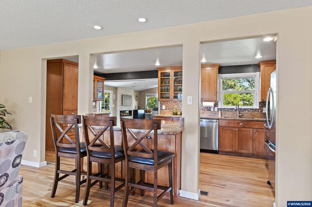 2920 Clover St NE, Albany, OR 97322