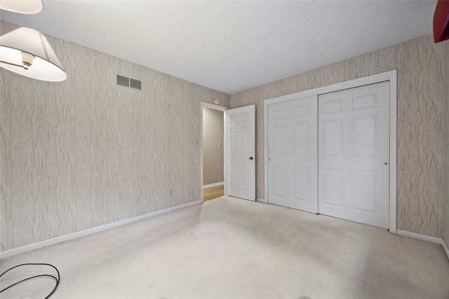 701 East Post Court SE, Cedar Rapids, IA 52403