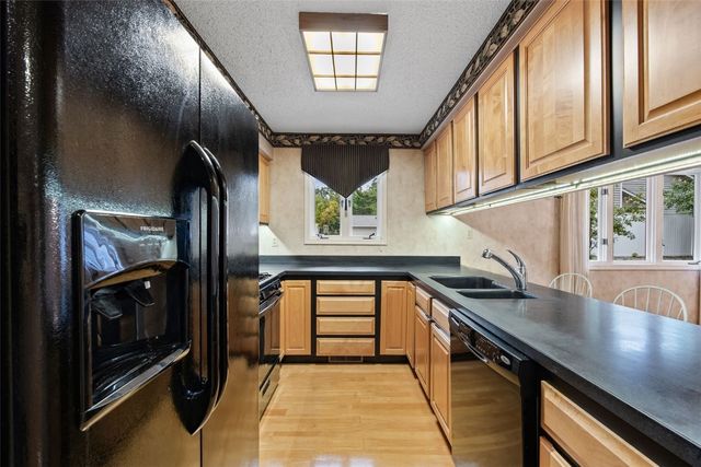 701 East Post Court SE, Cedar Rapids, IA 52403