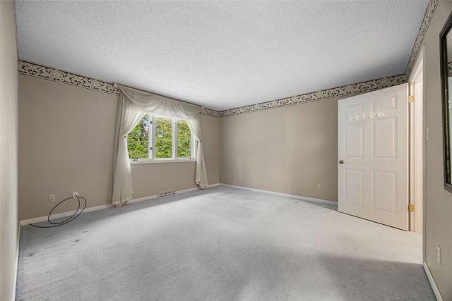 701 East Post Court SE, Cedar Rapids, IA 52403