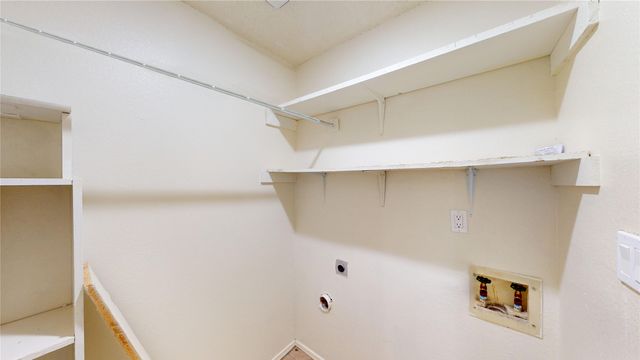 2842 Kingswood Drive, Garland, TX 75040