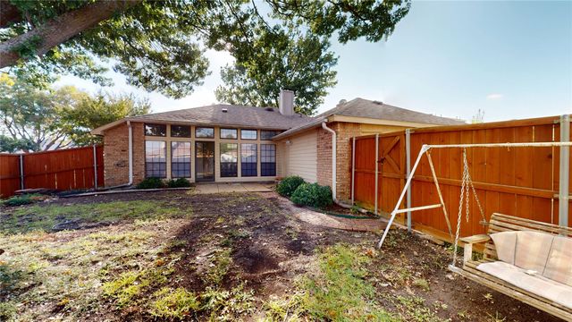 2842 Kingswood Drive, Garland, TX 75040