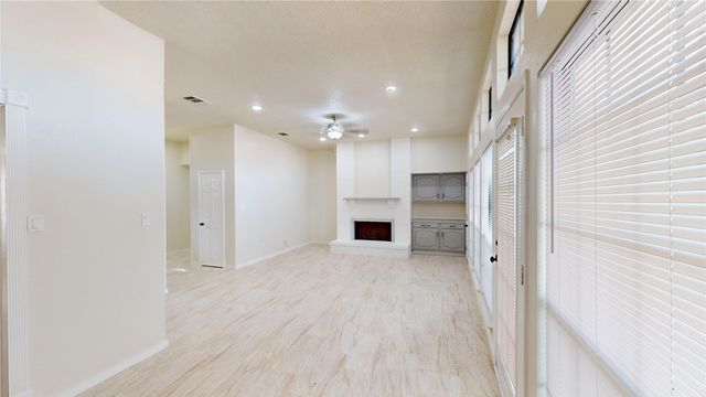 2842 Kingswood Drive, Garland, TX 75040