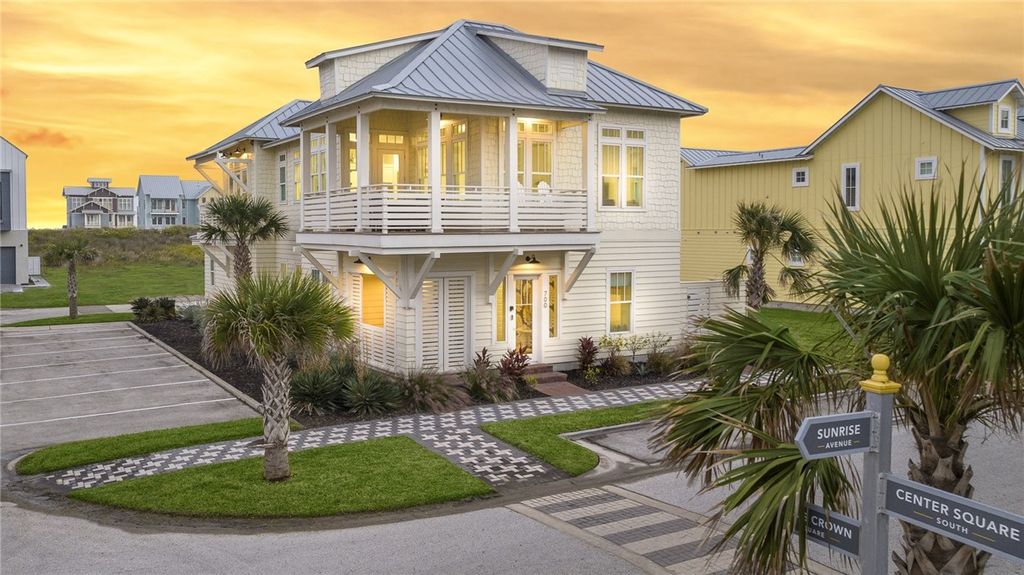 700 Sunrise Ave, Port Aransas, TX 78373 — exterior