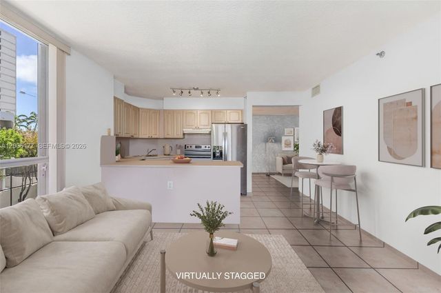 2642 Collins Ave 306, Miami Beach, FL 33140