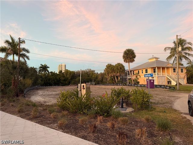 4754 Spring Creek DR, Bonita Springs, FL 34134