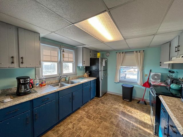 99 OCEAN Drive, Seabrook, NH 03874