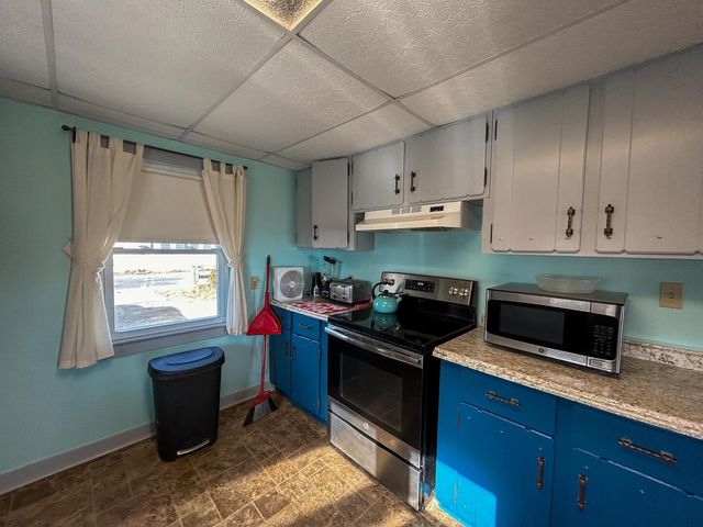 99 OCEAN Drive, Seabrook, NH 03874