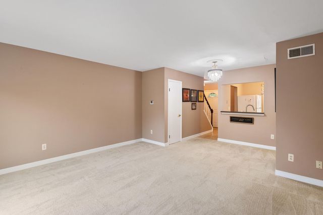 707 Garland Circle A, Kalamazoo, MI 49008