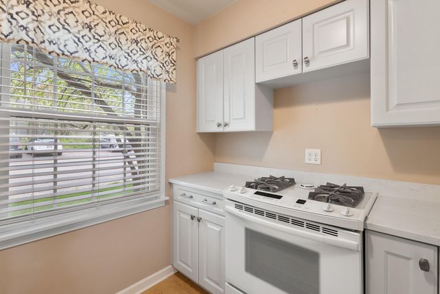 707 Garland Circle A, Kalamazoo, MI 49008