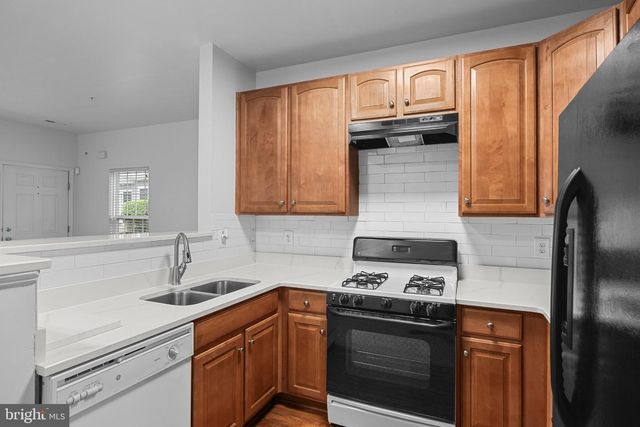 13 RIVER LN, Delanco, NJ 08075