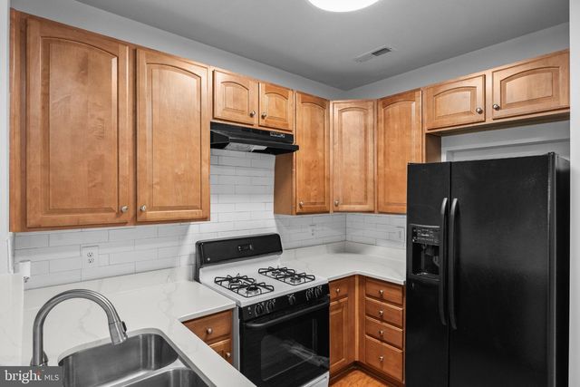 13 RIVER LN, Delanco, NJ 08075