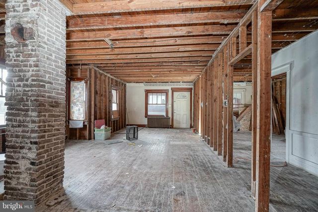 4 OAK ST, Salem, NJ 08079