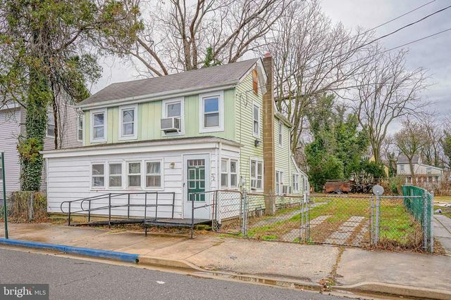 4 OAK ST, Salem, NJ 08079