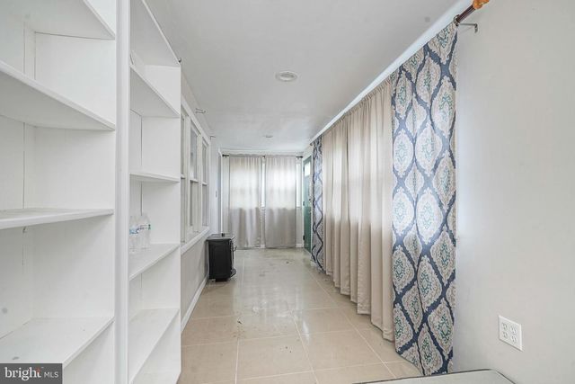 4 OAK ST, Salem, NJ 08079