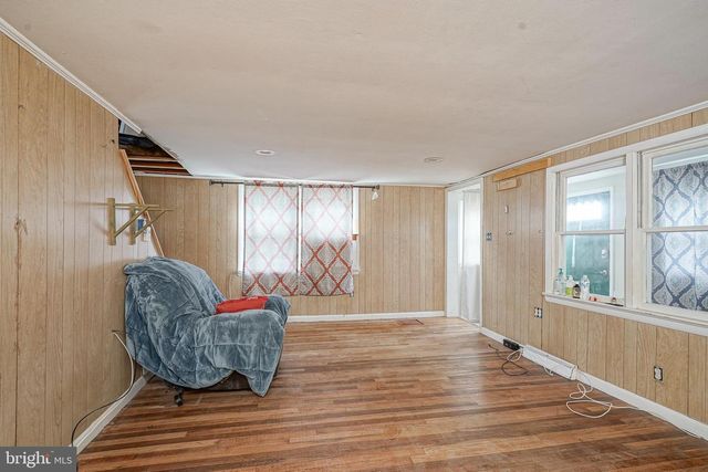 4 OAK ST, Salem, NJ 08079