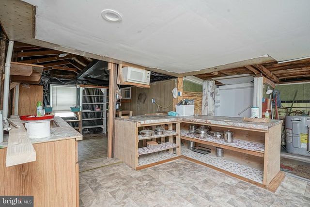 4 OAK ST, Salem, NJ 08079