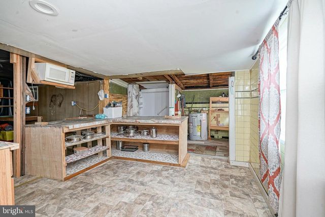 4 OAK ST, Salem, NJ 08079