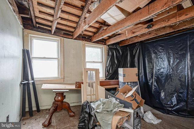 4 OAK ST, Salem, NJ 08079