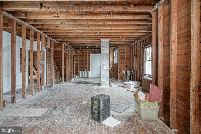 4 OAK ST, Salem, NJ 08079