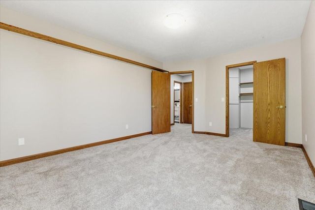 19677 DEER RUN Lane, Council Bluffs, IA 51503
