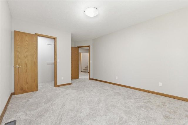 19677 DEER RUN Lane, Council Bluffs, IA 51503
