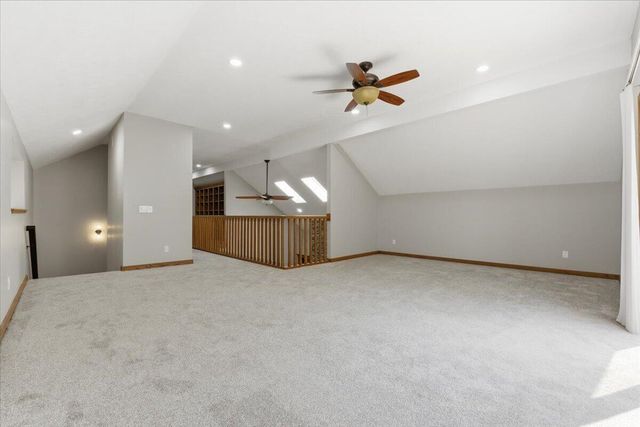 19677 DEER RUN Lane, Council Bluffs, IA 51503