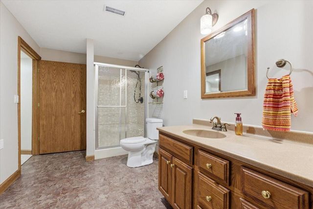19677 DEER RUN Lane, Council Bluffs, IA 51503