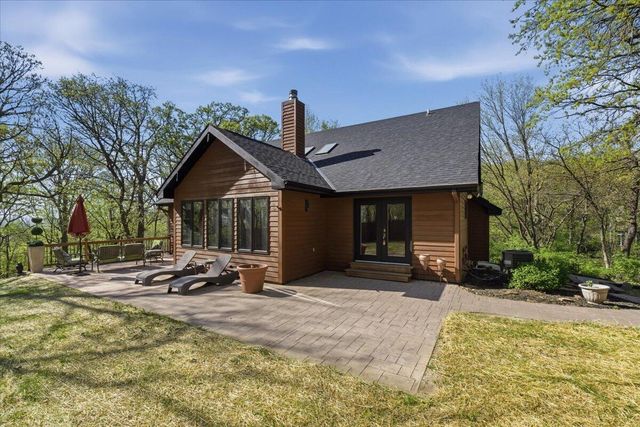 19677 DEER RUN Lane, Council Bluffs, IA 51503
