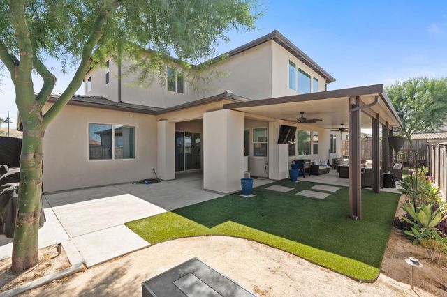874 Overstone Avenue, Madera, CA 93636