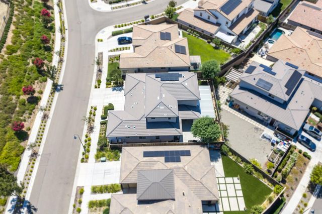 874 Overstone Avenue, Madera, CA 93636