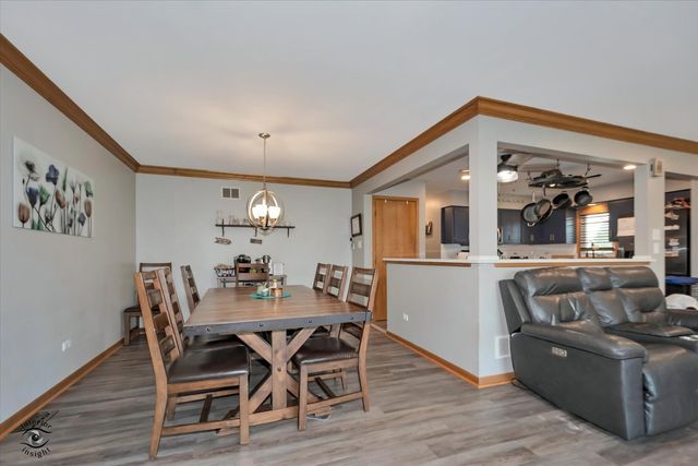 10501 Eagle Ridge Drive, Orland Park, IL 60467
