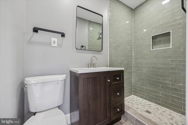 523 W GLENSIDE AVE, Glenside, PA 19038