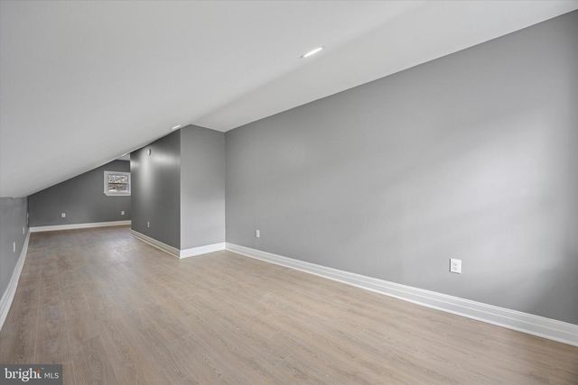 523 W GLENSIDE AVE, Glenside, PA 19038