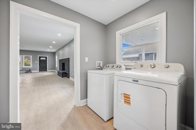 523 W GLENSIDE AVE, Glenside, PA 19038